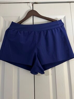 ATHLETA FAST ROUTE LASERCUT RUN SHORT